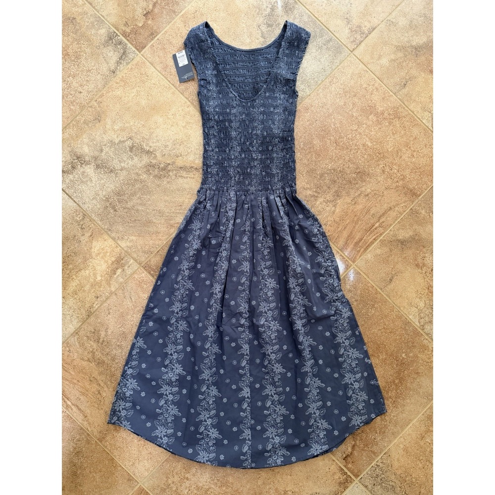 Women's Universal Thread Blue Floral Print Smocked Midi A-Line Dress Size XS NWT - Picture 6 of 7